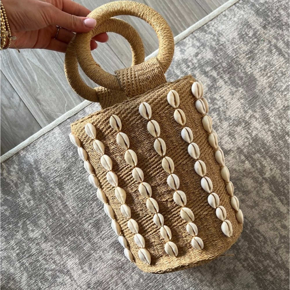 Lulus Shell Purse